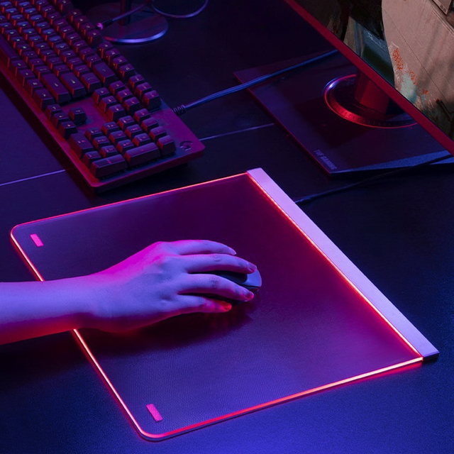 Custom Printed RGB Dazzle Photovoltaic Glass Gaming Mouse Pads Adjustable Colour RGB Glass Mouse Pad for E-sports Gaming