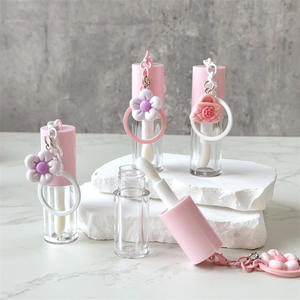 Tubes de brillant à lèvres vides de 4 ml avec porte-clés rose, en plastique rechargeable, pour emballage cosmétique personnalisé d'huile ou baume à lèvres - Product Image 1