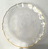 Assiettes décoratives de mariage transparentes de 13 pouces Assiettes de présentation en plastique Décorations en dentelle dorée