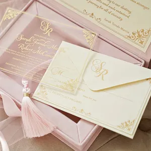 Tarjeta de invitación de boda acrílica de lujo con muestra gratis de color rosa con juego de invitación de caja de terciopelo con logotipo personalizado