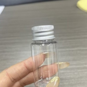Botella de Plástico PET Transparente con Anillo Plateado, Tapa de Rosca Dorada, Logotipo Personalizado, Botella de Plástico con Color Personalizado - Product Image 2