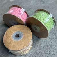 Ruban en velours en gros, 100% polyester, simple face, 3 mm-64 mm, en stock pour la décoration de mariage, l'emballage de cadeaux, les fournitures de Noël