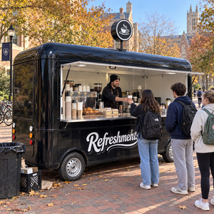Camion de café mobile noir moderne personnalisé avec grande fenêtre de service, chariot de vente de boissons et de collations pour les entreprises de restauration de rue - Product Image 3