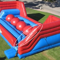 Jeu interactif en plein air parcours du combattant gonflable énormes boules rouges saute N limites grande boule wipeout pour enfants adultes