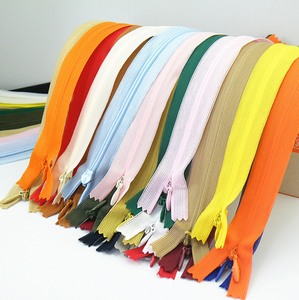 Hàng Bán Sỉ Băng Ren Kín Có Khóa Kéo Bằng Nylon Tàng Hình 12/16 Inch Đệm Gối Dệt Gia Dụng Có Khóa Kéo - Product Image 1