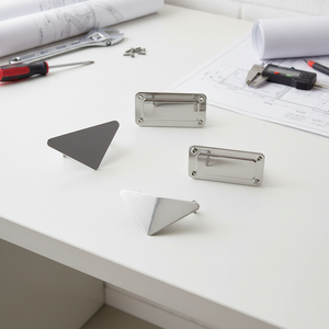 Plaque métallique logo pour sac à main, accessoires de sac personnalisés, étiquettes pour la confection de vêtements, sacs à main et pochettes – Meilleures ventes - Product Image 1