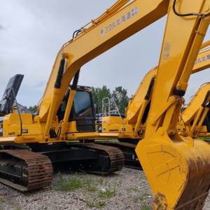 Excavadora Komatsu PC240LC de segunda mano importada de Japón, excavadora hidráulica de cadenas Komatsu PC240LC disponible para la venta en stock. - Product Image 4