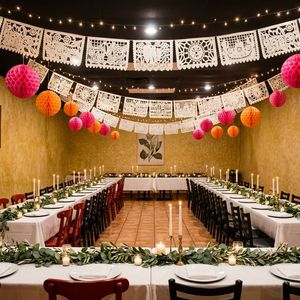 Guirnaldas de Papel de Seda Blancas para Fiestas y Bodas, Banderines de 14 x 9 Pulgadas Precolgados para Decoración de Fiestas Temáticas Mexicanas - Product Image 1