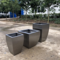 Pot de fleurs cube intérieur en acier inoxydable et jardinière carrée extérieure pour la décoration de jardin