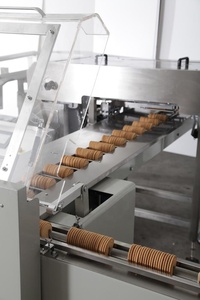 Công nghiệp thiết bị nướng bánh sandwich Biscuit Máy làm kem với trên cạnh dây chuyền đóng gói đa chức năng máy móc đóng gói - Product Image 6