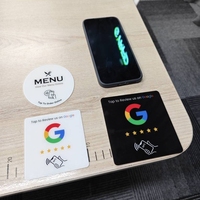 Autocollant de carte NFC en acrylique imperméable de 10 cm pour les commentaires Google sur les restaurants et les hôtels