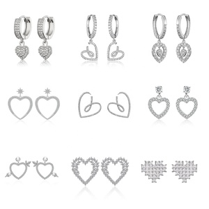 Lacole EP2944 Boutique diseñador en forma de corazón canal moda mujer geométrico Zirconia Stud pendientes 2022 - Product Image 1