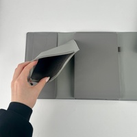 Carnet A5 Premium en Tyvek, ensemble stylo et journal co-designé avec fermeture élastique, pochette de rangement en cuir – Collection Exécutive