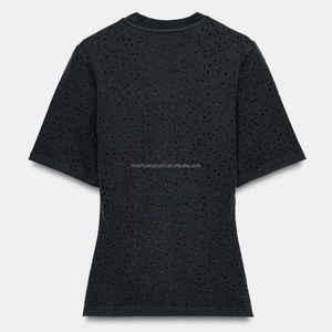 Camiseta de mujer con logo personalizado, pedrería, lavado ácido, brillante, de manga corta, ajustada, acanalada, talla grande - Product Image 4