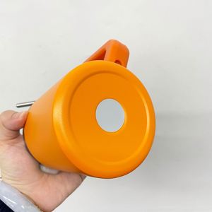 Nouvel arrivage USA : Mug à café en poudre mate rouge orangé 10oz, Gobelet noir effet miroir avec couvercle magnétique et paille métallique pour personnalisation laser - Product Image 3