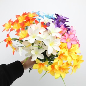 Bouquet de lys artificiels Guanyi, fleurs en soie plastique, décorations de mariage persistantes, arrangement de narcisses à 5 tiges pour intérieur et extérieur - Product Image 4