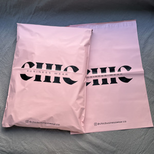 10x13 inch Custom Printed Matte Pink Plastic Shipping Mailers Custom Black Brand Logo Self Adhesive Waterproof Poly Bags For - Product Image 2