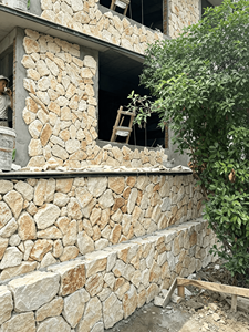 Pierre naturelle aléatoire en vrac, granit jaune-or, pierre culturelle pour façade extérieure de villa, mur d'accentuation intérieur, mur de soutènement - Product Image 5