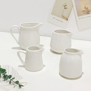 Nouvelles idées de produits 2026 Petite crémière classique blanche en porcelaine fine avec poignée en céramique <span class=keywords><strong>Pichet</strong></span> à café et à lait - Product Image 4