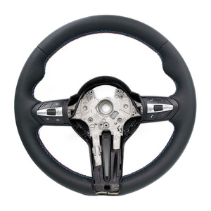 Volante de fibra de carbono de 3 radios estilo carreras para BMW Serie 3, Serie 5, X1, X3, X5, X6, M3, M6 - Product Image 1