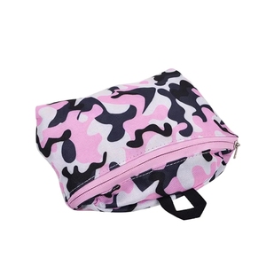 กระเป๋าเดินทางแบบสะพายไหล่ OEM Sport Duffel Gym Bags สำหรับออกกำลังกาย ท่องเที่ยว พักค้างคืน หรือวันหยุดสุดสัปดาห์ พร้อมช่องใส่รองเท้า ผลิตในเวียดนาม แบบกันน้ำและแห้งแยกกันได้ - Product Image 5