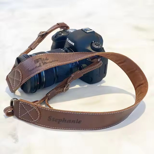 Handmade Vintage Brown Genuine Leather RFID Camera Strap Portable Adjustable Buckle Custom Logo OEM Factory Wholesale Supplier