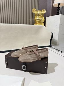 ALAIAs - Zapatos Planos Mary Jane de Piel Auténtica para Mujer, con Malla Hueca y Pedrería, Novedad 2026 - Product Image 6