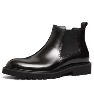 Bottes mi-mollet pour hommes, style rétro classique, en PU à semelle épaisse, avec décorations gravées, pour l'automne et l'hiver - Product Image 6
