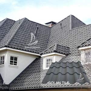 Tejas de techo de Metal con viruta de piedra de Color gris Diseño de Golán 0,5mm AZ150 Hoja de techo duradera de acero de zinc de aluminio reciclado para el hogar moderno - Product Image 1