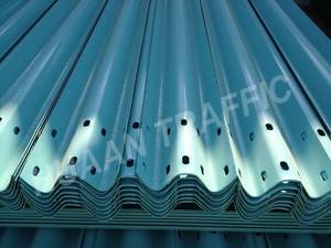 מעקה מחוזקת להגנה בטוחה באזורים עירוניים ואזורי תנועה גבוהים - Product Image 4