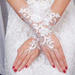 2024 nouveaux accessoires de fête de danse <span class=keywords><strong>gants</strong></span> à fleurs blanches mariée <span class=keywords><strong>gants</strong></span> en <span class=keywords><strong>dentelle</strong></span> - Product Image 4