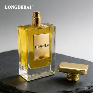 Flacon de parfum <span class=keywords><strong>en</strong></span> verre de haute qualité 30ml 50ml 80ml 100ml, flacon de parfum carré plat <span class=keywords><strong>en</strong></span> verre transparent avec bouchon doré - Product Image 5
