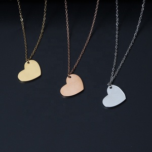 Collar con Colgante de Corazón de Acero Inoxidable Pulido Espejo, Chapado en Oro de 18k, Hermoso Collar con Dije de Corazón <span class=keywords><strong>para</strong></span> Regalo de Pareja - Product Image 1