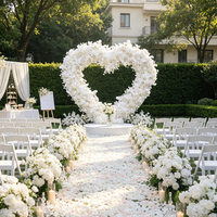 Arche florale artificielle en forme de cœur romantique, entièrement blanche, pour proposition de mariage, cérémonie de fiançailles, décoration de toile de fond photo