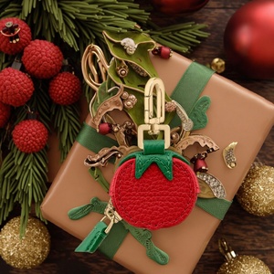 Boshiho - Colgante de Cuero para Bolso con Forma de Fruta, Creativo y Moderno, Llavero de la Serie Mini Frutas, Multifuncional, Resistente al Agua - Product Image 6