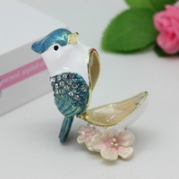 SHINNYGIFTS Boîte à bijoux moderne et durable en alliage de pewter émaillé bleu avec fermeture magnétique, mini porte-bijoux pour bagues et bibelots, décoration d'intérieur