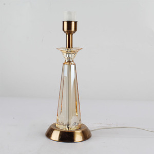 2021 Trung Quốc nhà sản xuất đèn trắng Linen Chụp đèn pha lê Bàn Cạnh Giường ngủ sang trọng pha lê LED vẻ đẹp đèn - Product Image 5