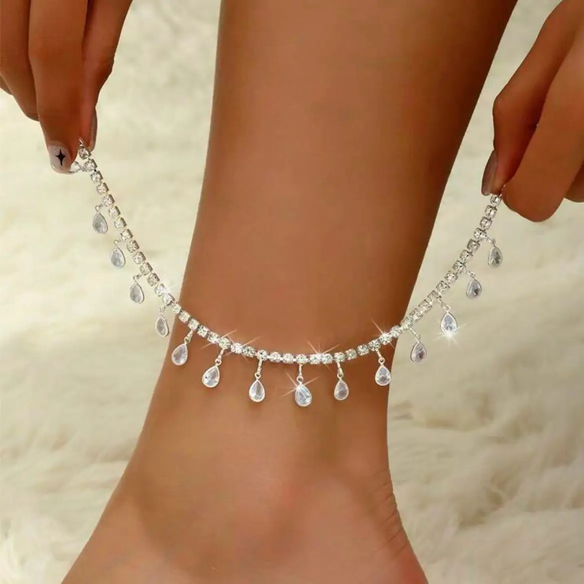 Gaya baru modis rumbai penuh berlian imitasi air droplet gelang kaki musim panas pantai aksesoris kaki untuk wanita
