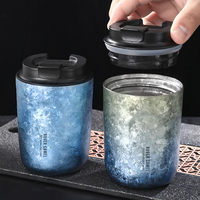 Tasse à café de voyage isolée en titane avec couvercle Tasse à double paroi Tasse réutilisable et étanche, garde les liquides chauds ou froids