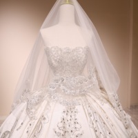 Robe de mariée sans manches 3706 en dentelle et satin, style corset, robe de mariée de luxe grande taille avec fleurs perlées, décolleté cœur, traîne chapelle