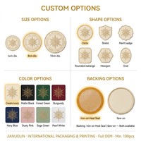 Écusson tissé rond personnalisé de Noël, motif flocon de neige doré sur fond ivoire, thermocollant, pour vêtements de marque de luxe pour les fêtes, vente en gros