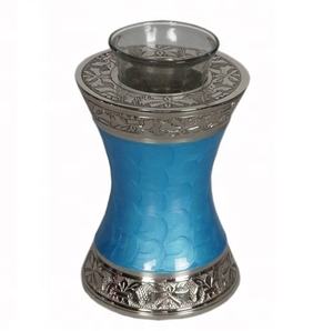 Urne de crémation de bougie en métal - Product Image 1