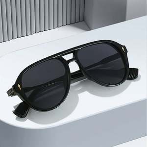 Gafas de Sol de Moda Retro 2025 con Logotipo Personalizado, Gafas de Sol Cuadradas para Mujer, Protección UV400, Degradado, Doble Puente, Estilo Piloto, para Hombre - Product Image 3