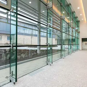 ครีบกระจกลามิเนตขนาดใหญ่กว่าปกติสำหรับผนังม่านสองชั้น PVB SGP Toughened VSG Glass สำหรับอาคาร