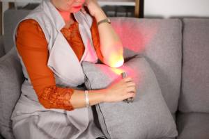 Dispositivo di Terapia a Luce LED 630nm 670nm 850nm Portatile Medico Terapia a Luce Infrarossa Vicina per Sollievo dal Dolore Terapia a Luce Rossa - Product Image 5