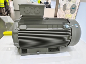มอเตอร์อะซิงโครนัสสามเฟสประสิทธิภาพสูง 22 กิโลวัตต์ รุ่น 1LG/1LE1/1LE0 - Product Image 1