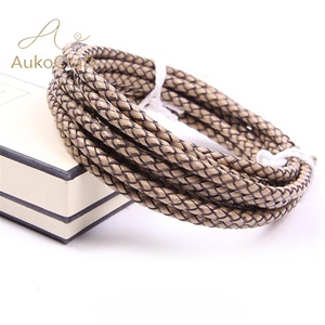 Cordon en cuir <span class=keywords><strong>de</strong></span> vachette tressé pour <span class=keywords><strong>bracelet</strong></span> et collier DIY, corde ronde en cuir <span class=keywords><strong>de</strong></span> vachette tressé - Product Image 2