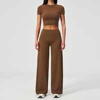 Nouvel ensemble de fitness amincissant couleur unie, respirant, à compression, séchage rapide, extensible dans les quatre sens, composé d'un crop top à manches courtes et d'un pantalon à taille repliable