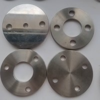 Plaque de base en acier inoxydable 304 robuste, résistante à la rouille, à souder pour balustres de clôture, type 42.4 Post 100*6 3x11