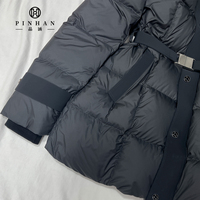 Manteau d'hiver matelassé gris foncé à capuche pour femme, mi-long, chaud, élégant, idéal pour le bureau et les trajets quotidiens